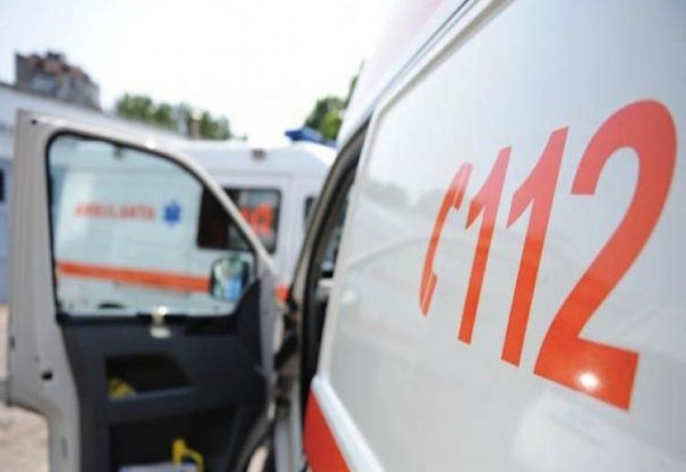 O șoferiță a ajuns la spital după ce a provocat un accident de circulație