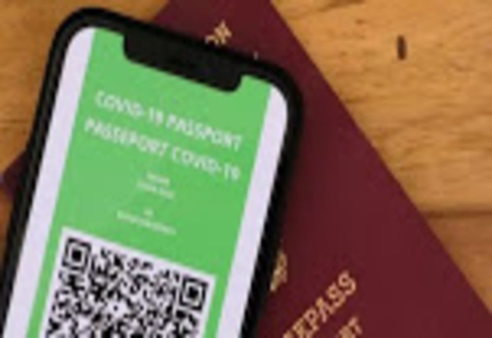 Clujean reţinut în dosarul adeverinţelor de vaccinare COVID-19 false