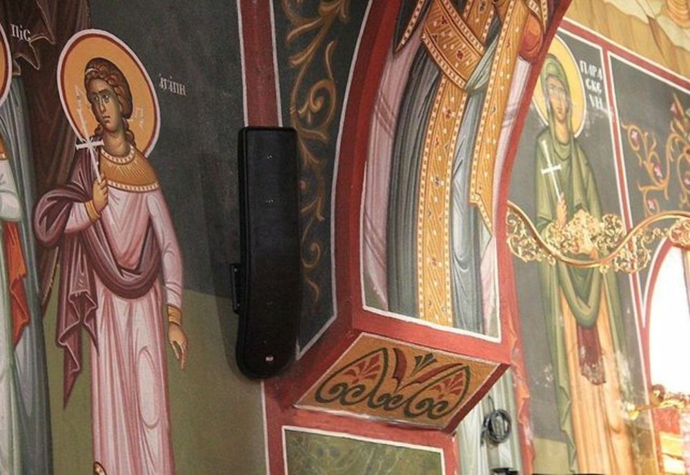 Au furat instalația de sonorizare dintr-o biserică din Blaj
