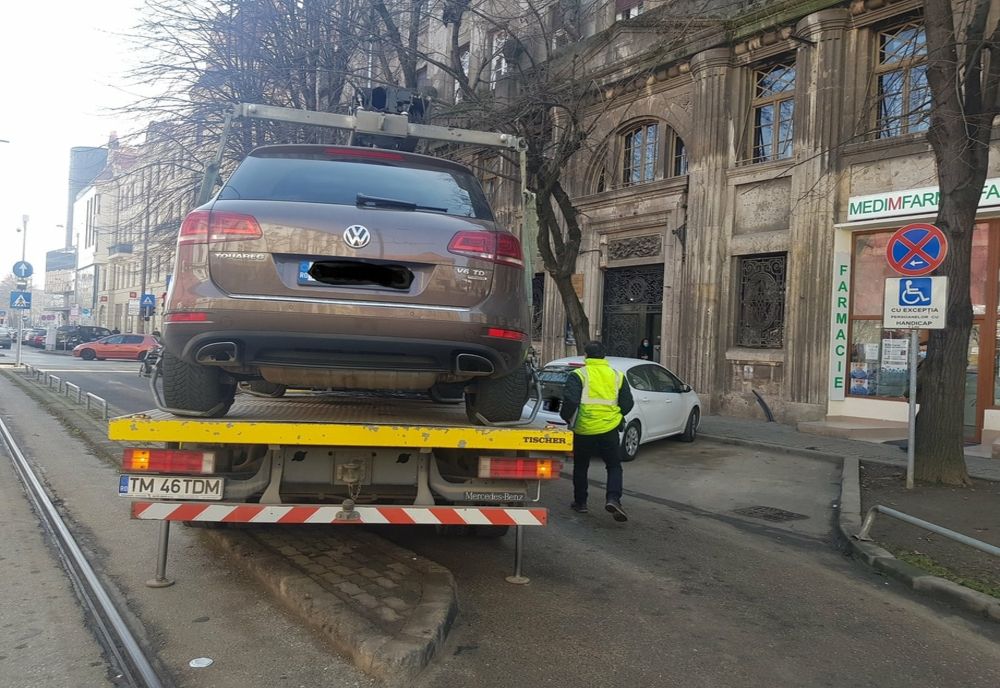 O familie din Alba, care se afla cu copilul la Cluj pentru operație, a primit amendă și s-a ales cu mașina ridicată