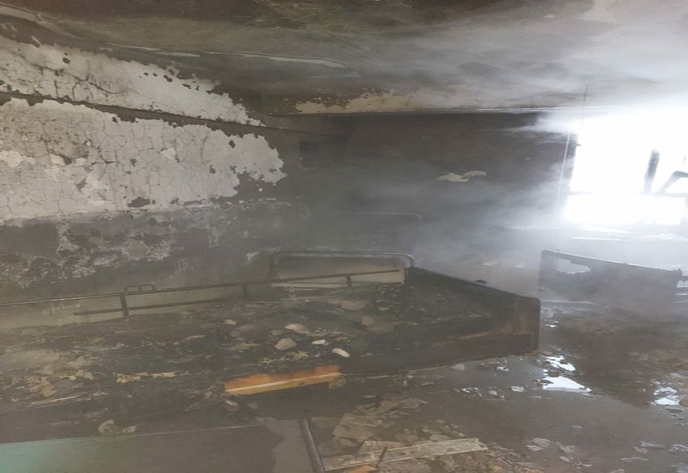 VIDEO. 50 de persoane evacuate după ce un incendiu a izbucnit la un Cămin de Îngrijire pentru vârstnici din Abrud