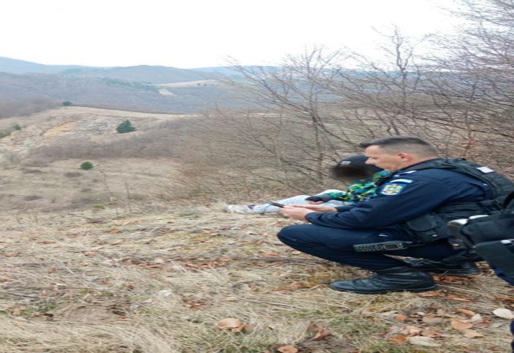 Femeie dată dispărută, găsită de jandarmi