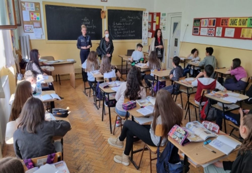 Elevii, provocați la dezbateri care au vizat creșterea siguranței lor