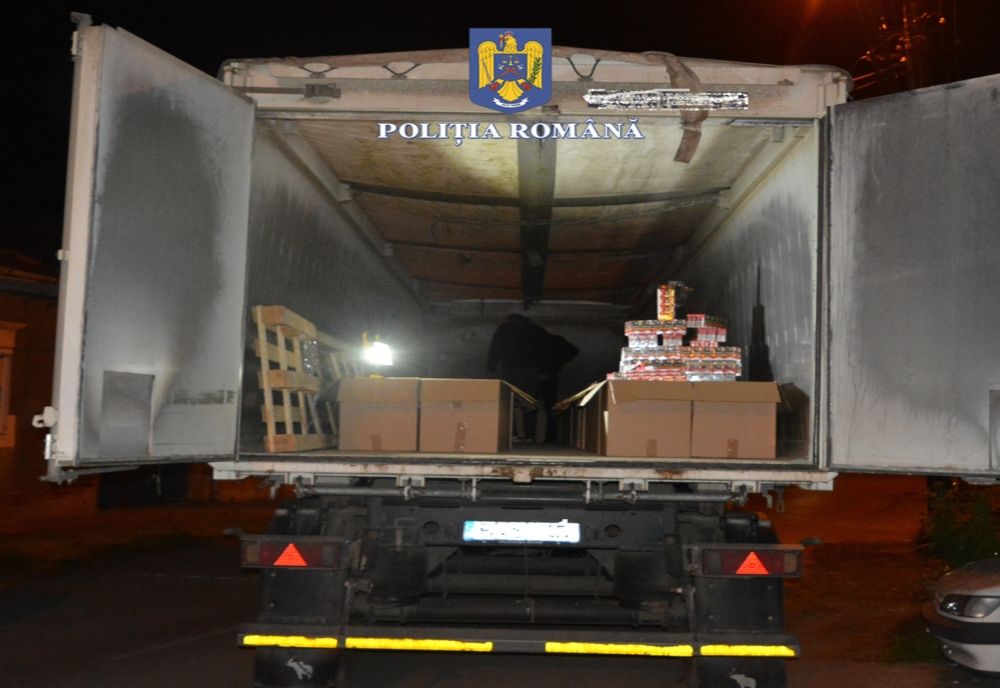 Peste un milion de țigări de contrabandă descoperite într-un camion care transporta cartofi