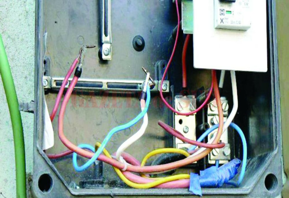 Dosar penal pentru furt de energie