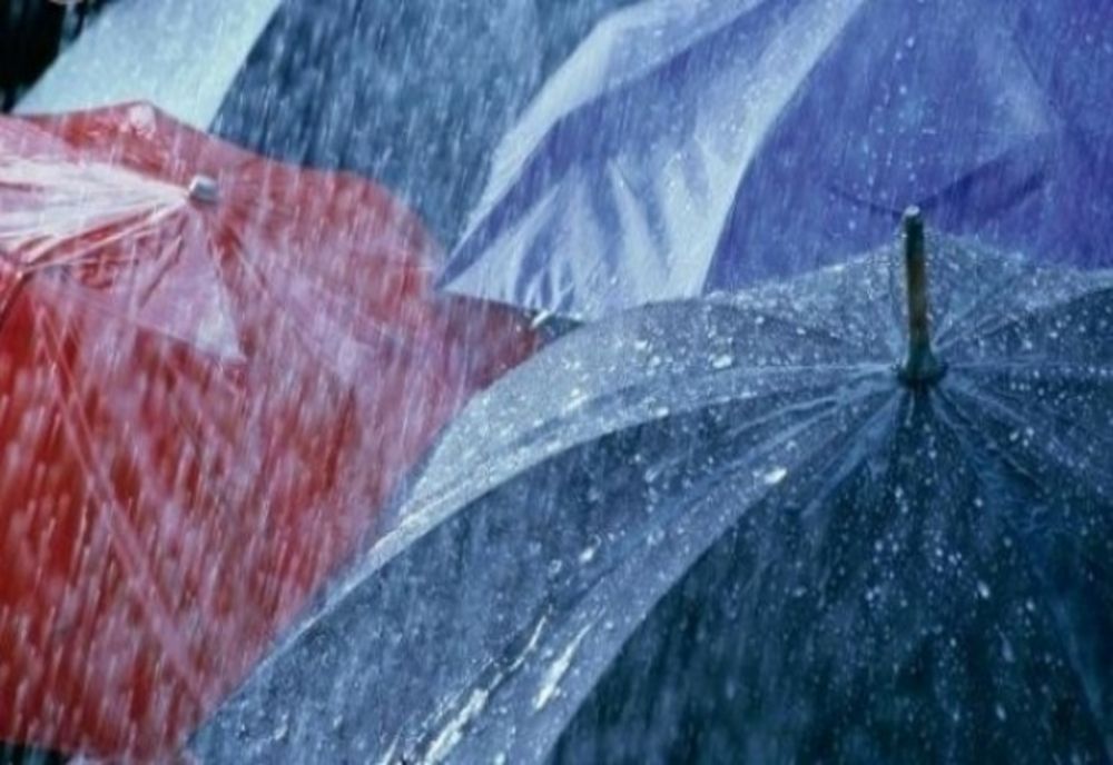 Prognoza meteo: Avertizări de instabilitate atmosferică temporar accentuată şi ploi însemnate cantitativ