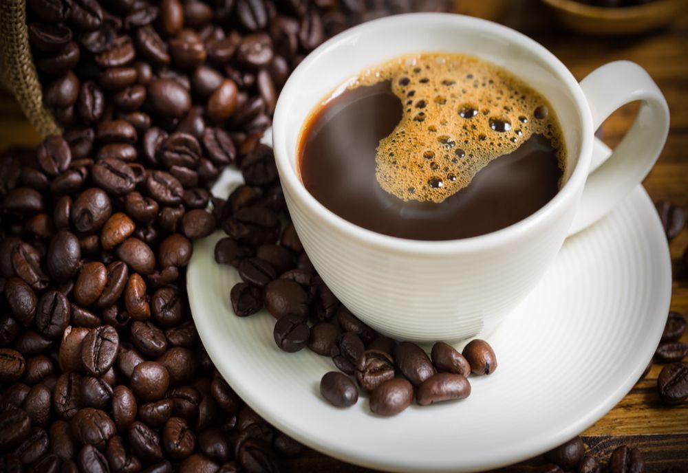 De ce nu ar trebui să bei cafea imediat după trezire. Sigur nu știai asta!
