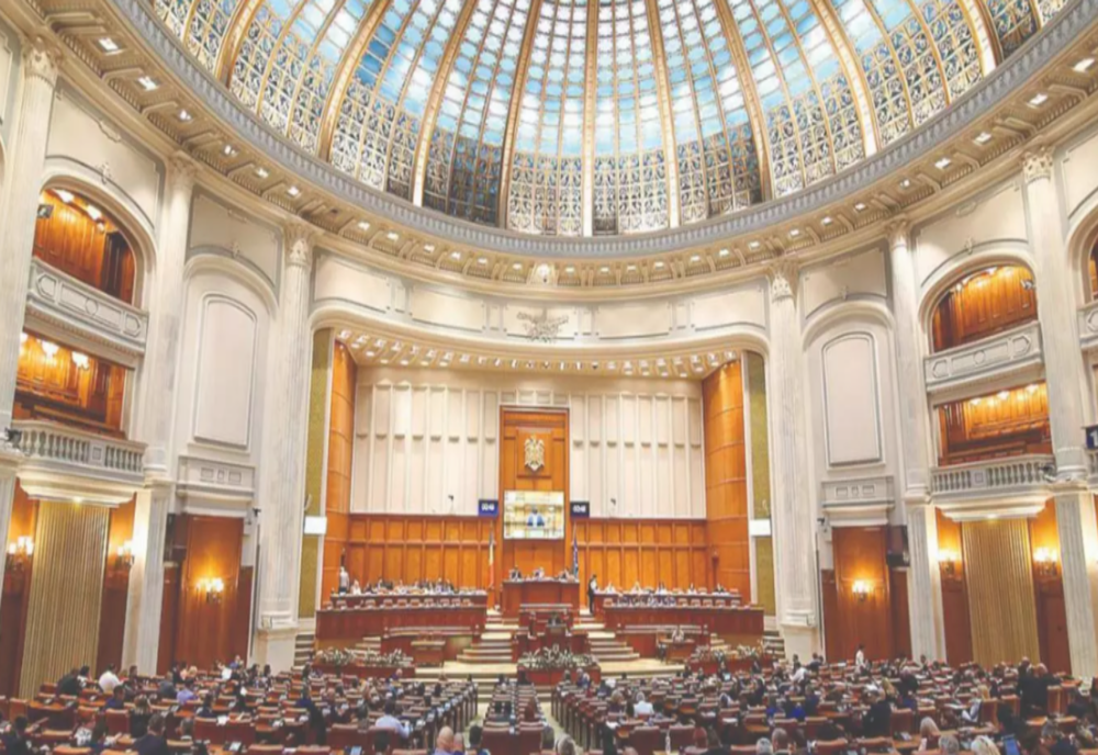 Camera Deputaților și Senatul, convocate în sesiune ordinară, astăzi