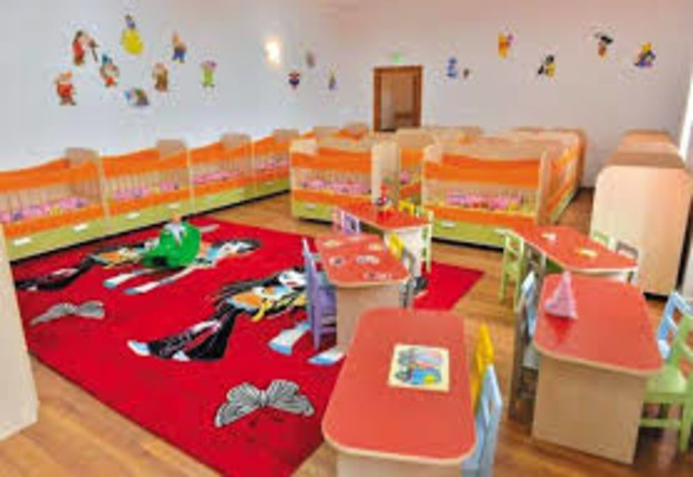 Prima creșă din mediul rural din Alba stă cu lacătul pe ușă