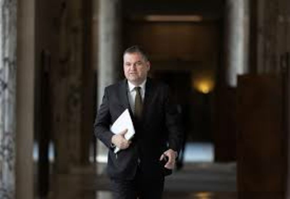 Modernizarea infrastructurii sportive și sociale din mai multe localități cu bani de la Ministerul Dezvoltării