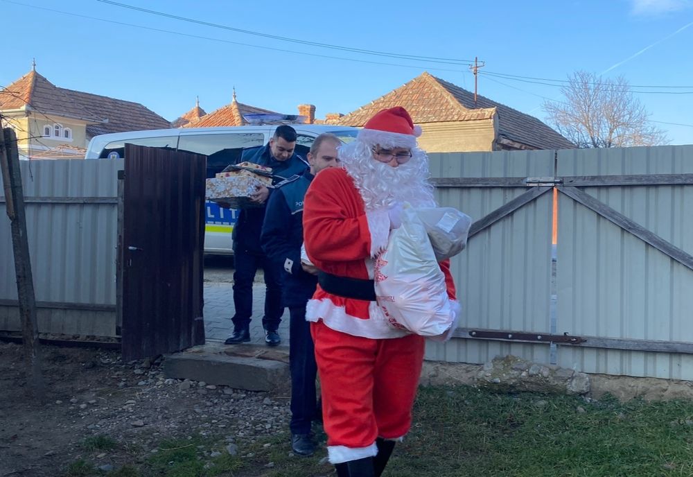 Campania caritabilă a IPJ Alba ”DE CRĂCIUN, DĂRUIEŞTE DIN SUFLET!” a ajuns la cea de-a VIII-a ediție