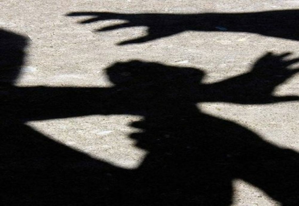 Doi minori au bătut un bărbat din Cluj pe o stradă din Alba Iulia