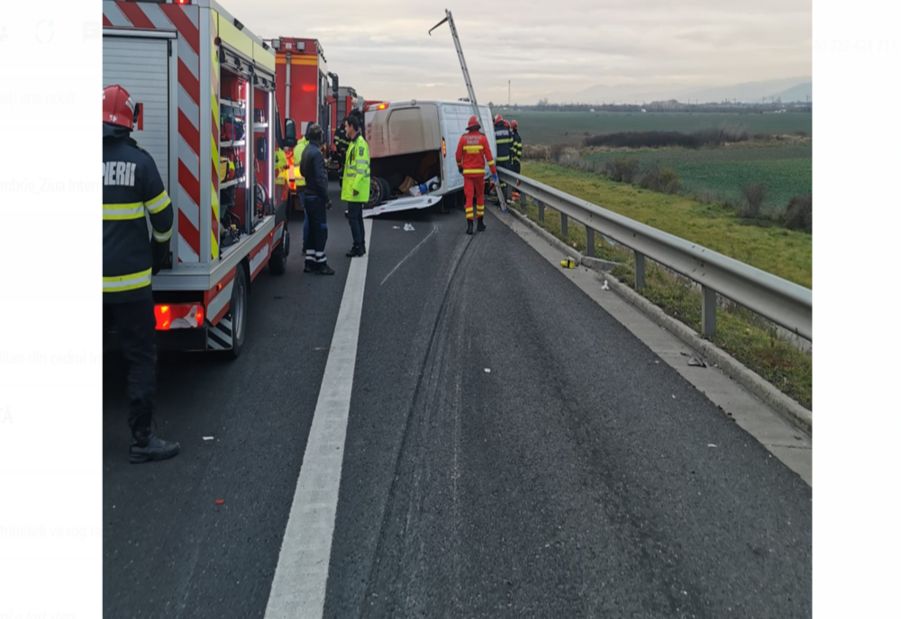 Accident rutier pe A1. Un bărbat a rămas încarcerat