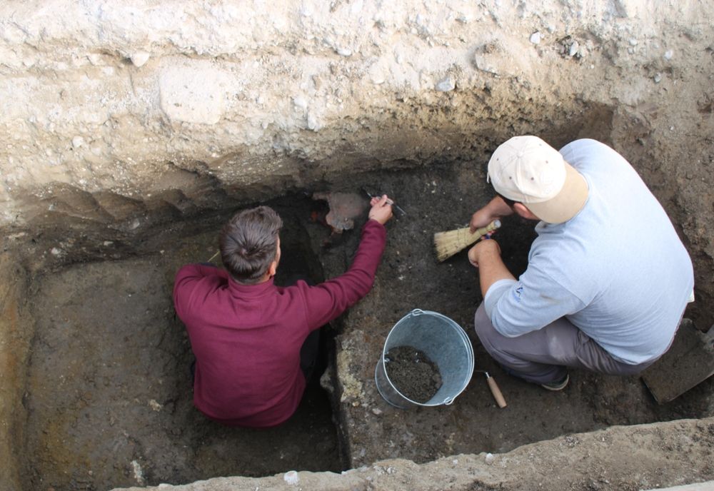 Un coș de fum roman descoperit la APULUM, restaurat și reconstituit 3D