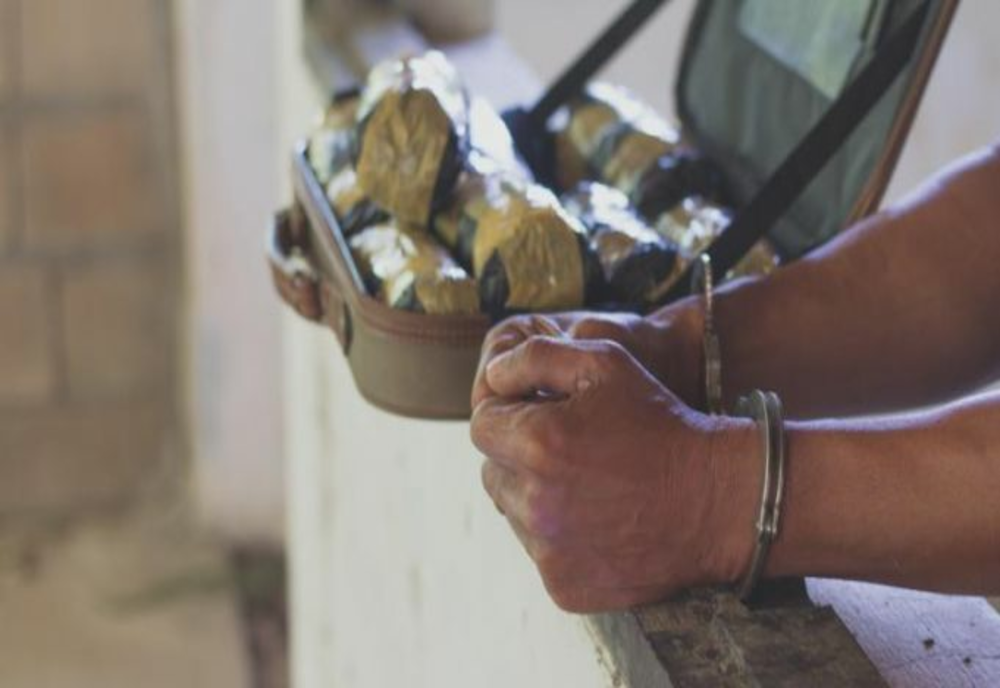 Doi ani de închisoare pentru un traficant de droguri