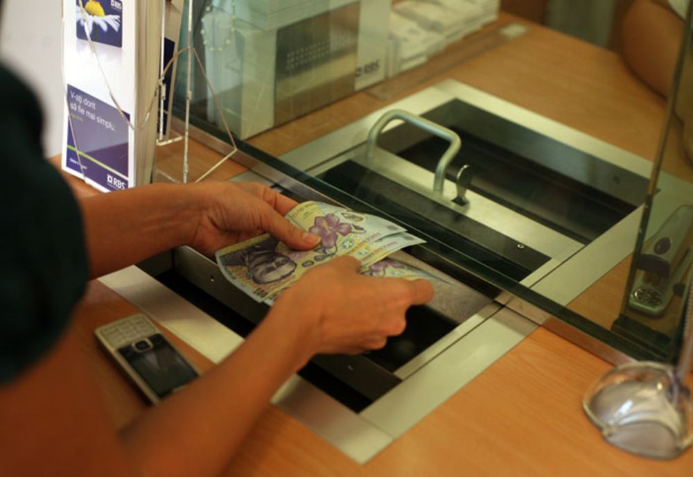 MINISTERUL FINANȚELOR A ÎMPRUMUTAT LUNI 846,5 MILIOANE LEI DE LA BĂNCI