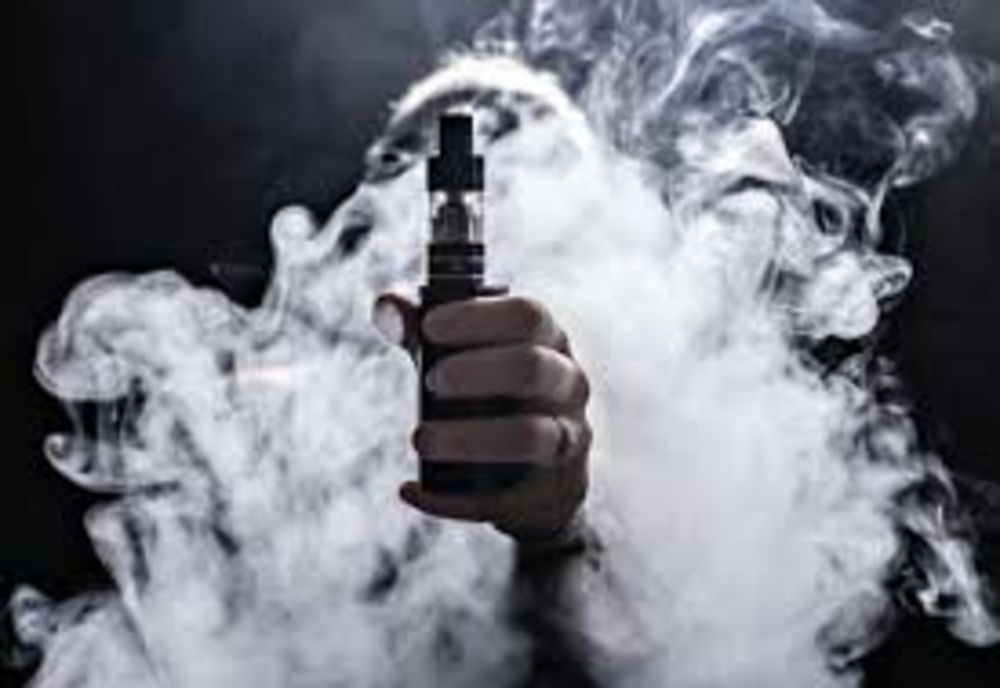 ȚARA care interzice fumatul recreațional, cu țigări electronice - Măsuri drastice pentru a stopa vapatul la adolescenți și tineri