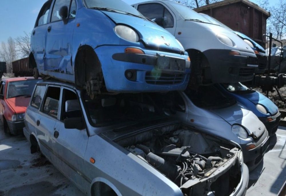 Marcel Ciolacu anunță că se schimbă programul Rabla: "Îți dau voucher și îți cumperi Tesla?"