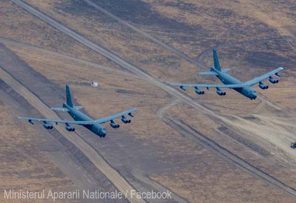 BOMBARDIERE AMERICANE, ÎN MISIUNE LA BAZA AERIANĂ MIHAIL KOGĂLNICEANU