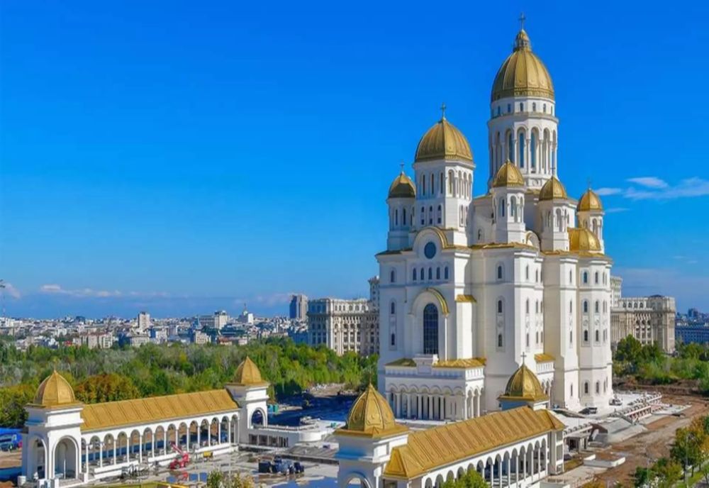 CÂTE ZILE SE VOR PUTEA ÎNCHINA CREDINCIOȘII LA ALTARUL CATEDRALEI NAȚIONALE