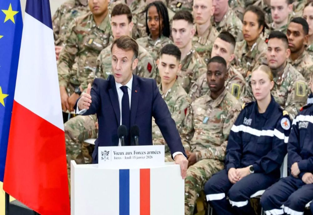 Moment inedit la Davos: de ce a apărut Macron cu ochelari de soare și ce avertisment a lansat despre tarifele lui Trump