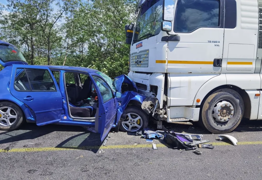 Trafic BLOCAT pe DN1 in cauza unui accident GRAV. A fost solicitat un elicopter SMURD pentru una dintre victime.