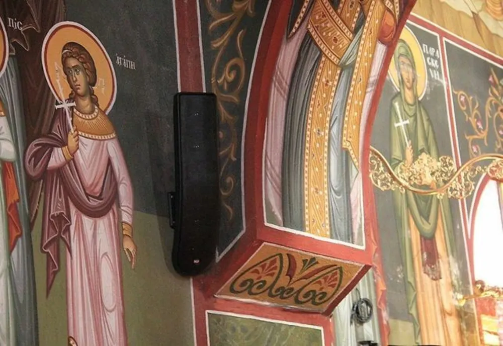 Au furat instalația de sonorizare dintr-o biserică din Blaj