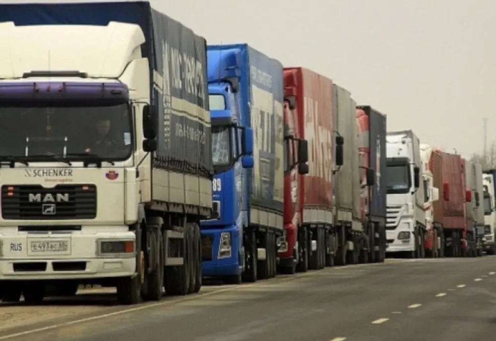 Românii vin ACASĂ! Cozi URIAȘE la intrarea în țară: Cât se așteaptă în trafic