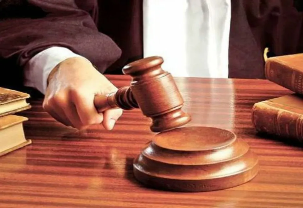 Un bărbat din Aiud, nu are voie să meargă acasă timp de cinci zile