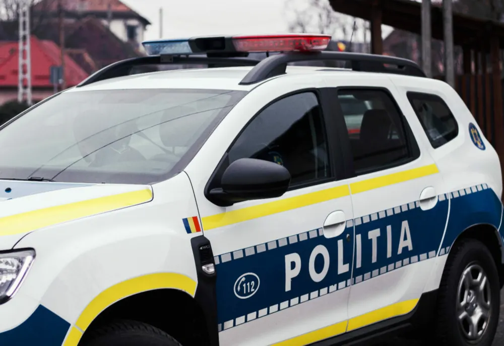 A profitat de neatenția unui bătrân și i-a furat bagajul