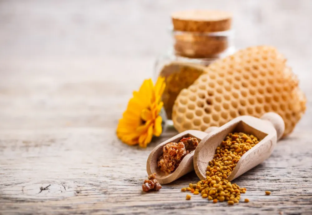 De ce e bine să ai propolis în casă
