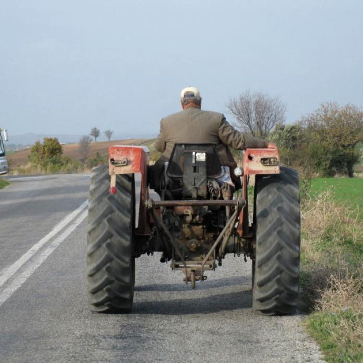 tractor-fara-permis