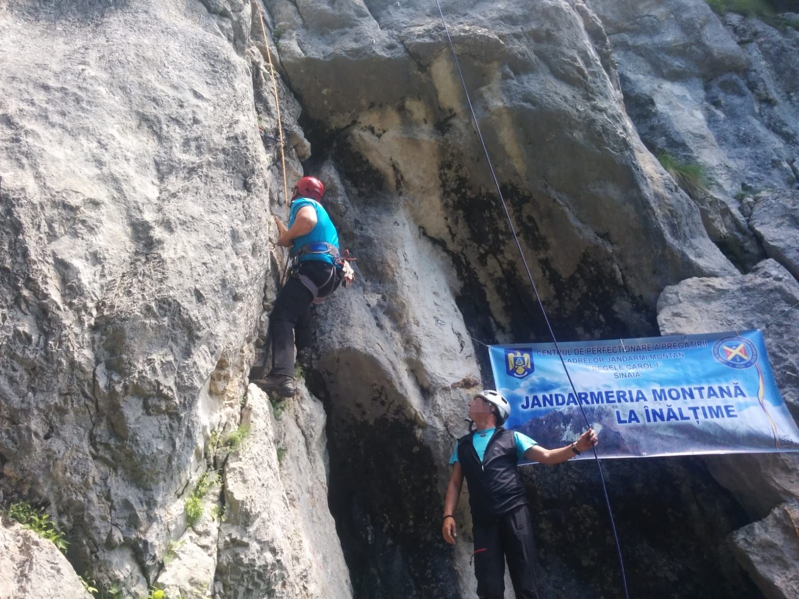 ec776bab-1524-483c-bad3-27e161bb9a1c