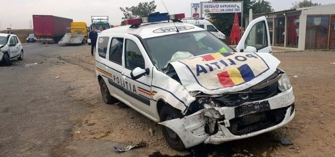 accident-masina-politiei001