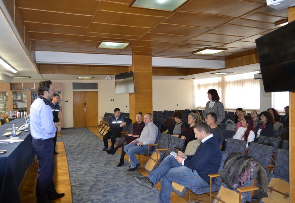 IPJ Alba a fost gazda dezbaterilor dedicate reintegrării sociale a persoanelor private de libertate 