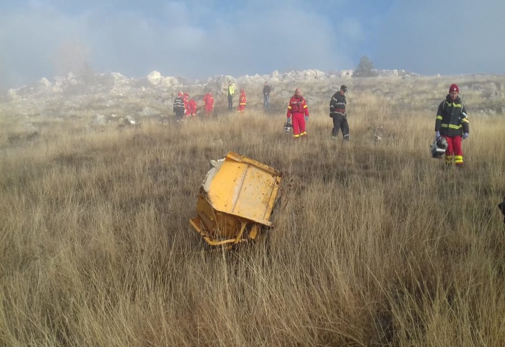 Tragedie într-o carieră de piatră din Alba! O basculantă s-a rasturnat peste un bărbat.