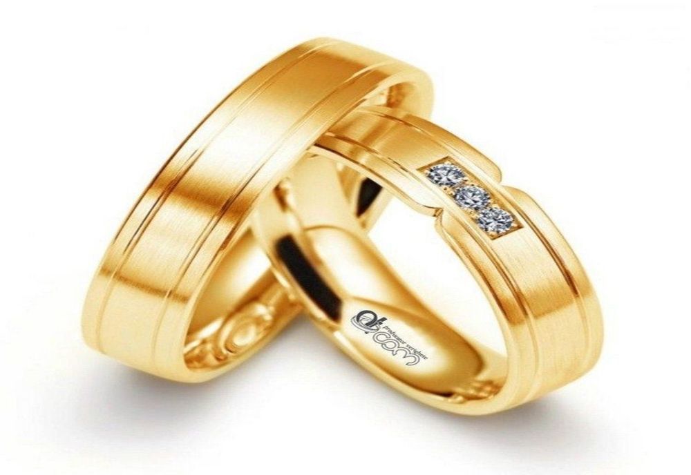 Mirajul aurului face victime în rândul iubitorilor de bijuterii. A cumpărat două inele fără valoare de la doi excroci