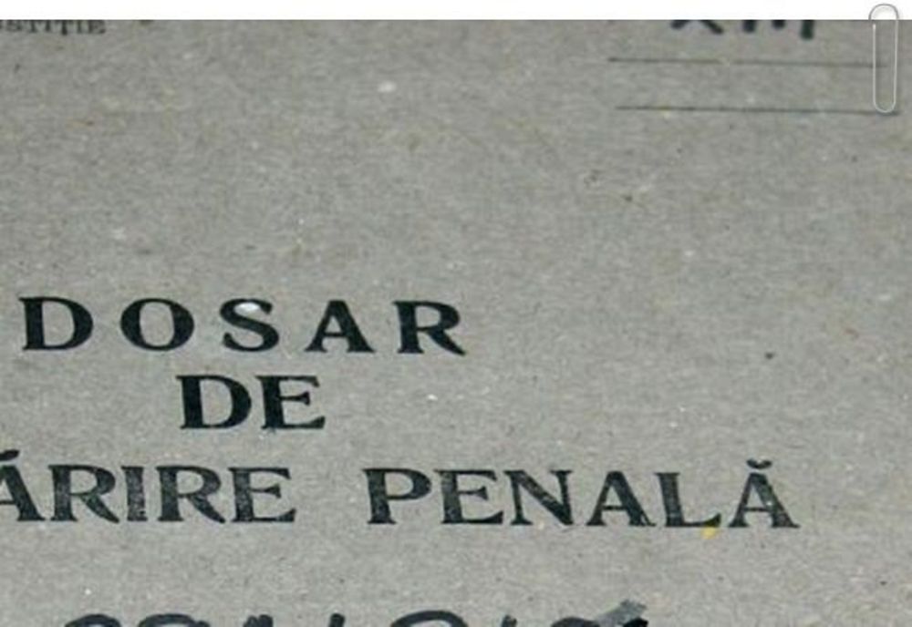 S-au lăudat pe Facebook că au bătut un polițist iar acum sunt cercetați penal pentru comunicare de informații false și instigare publică