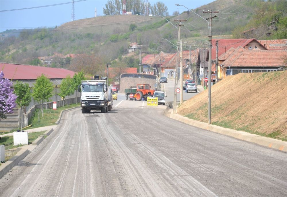 Blaj: 11-12 mai, circulație restricționată pe strada M. Kogălniceanu; rută ocolitoare pe la Mănărade pentru DN14B 