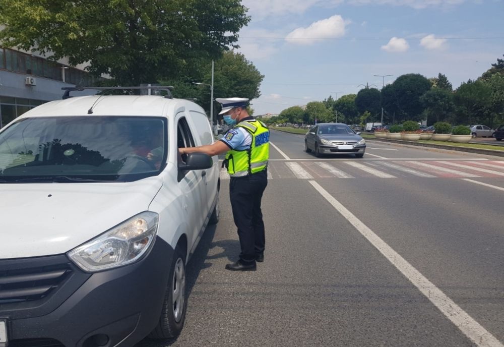 A falsificat certificatul de înmatriculare pentru un ITP expirat!