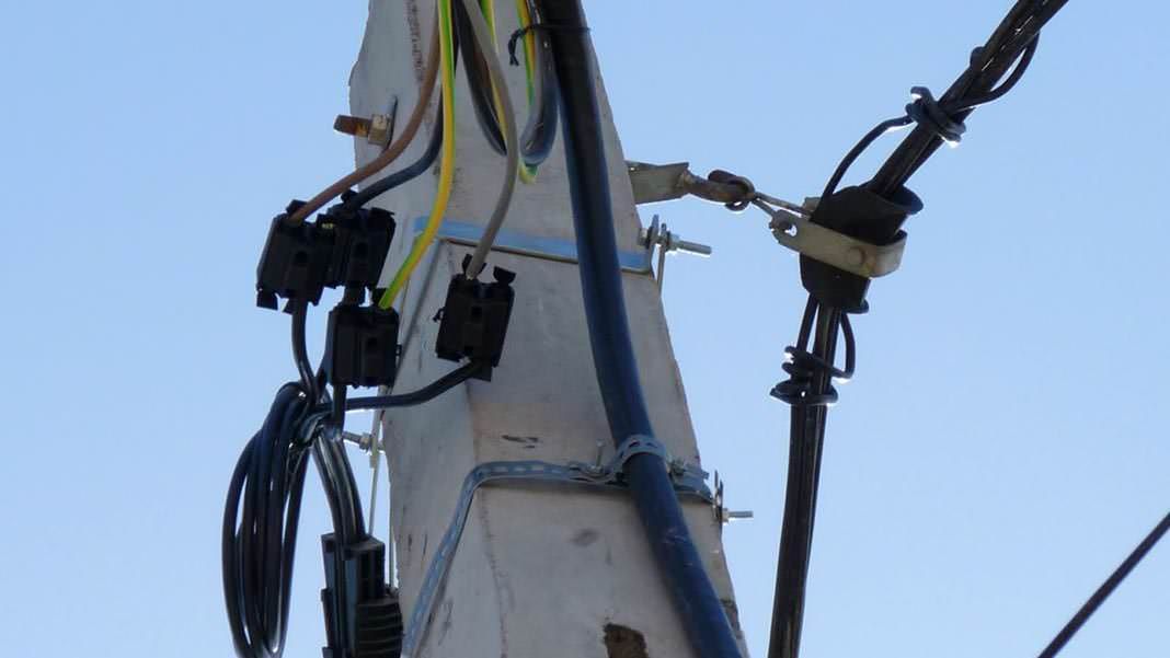 stalp_curent_electric