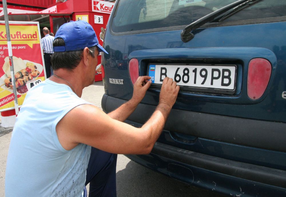 Peste 7.000 de amenzi au primit șoferii autovehiculelor înmatriculate în alte state