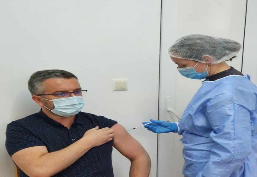 Prefectul de Alba s-a vaccinat la centrul din Câmpeni