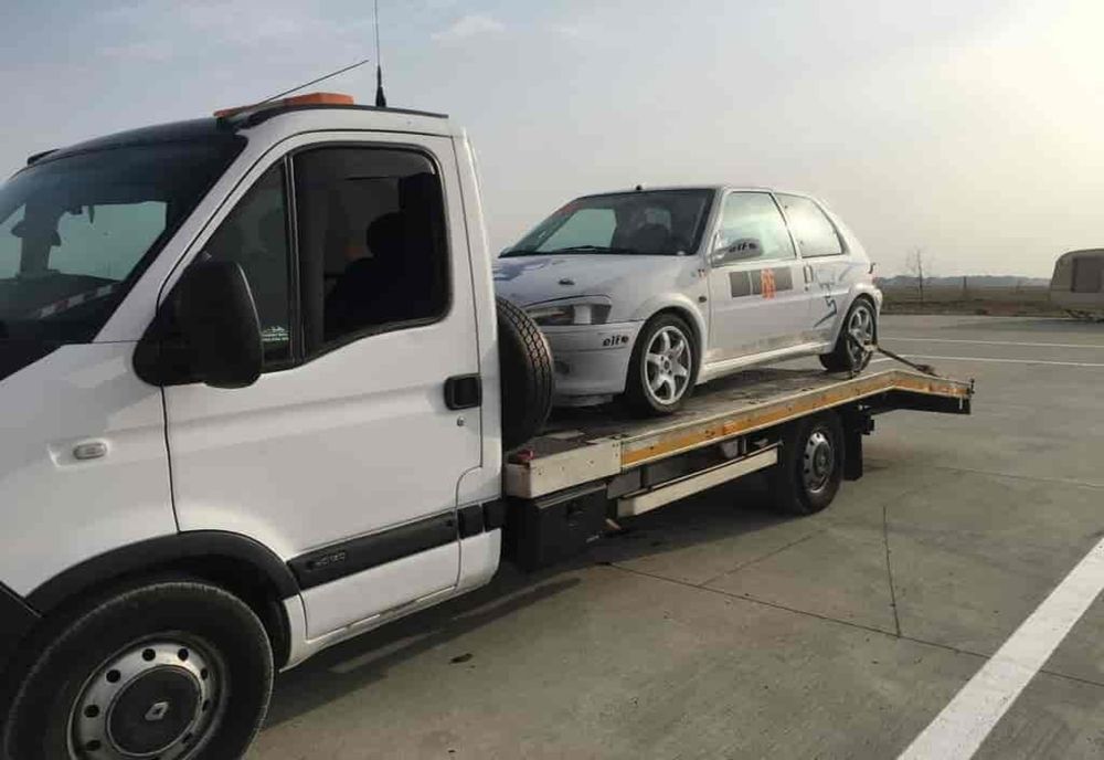 Un tânăr din Sebeș a furat o mașină defectă pentru piese