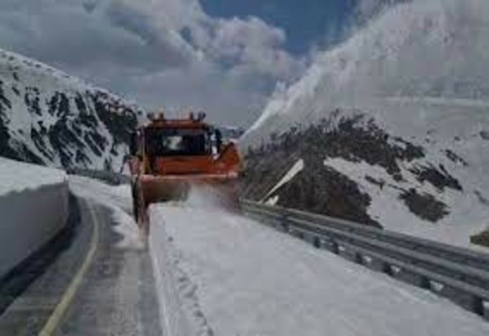 Mită pentru deszăpezirea ”Transalpinei” La ce era folosit drumul