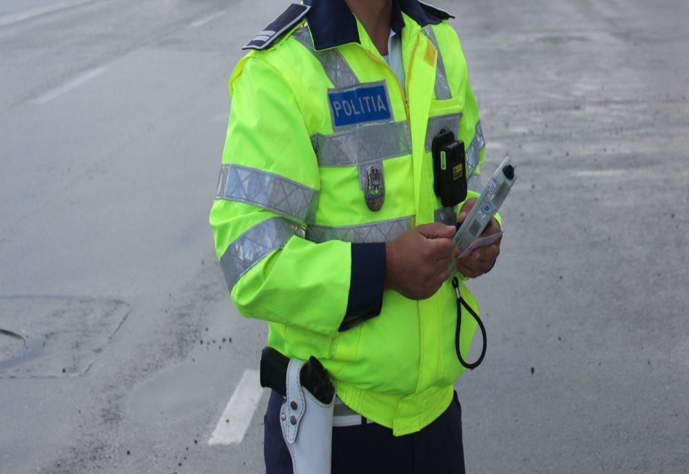 S-au urcat băuți la volan ți au dat nas în nas cu polițiștii