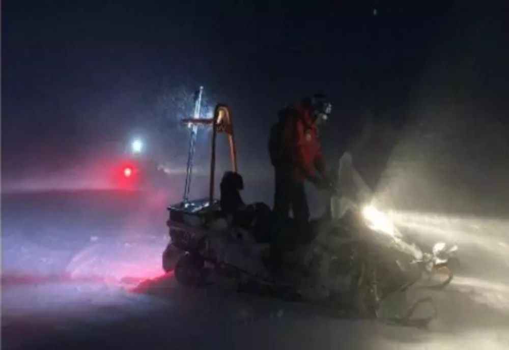 Schiori RĂTĂCIȚI pe munte: Intervenție de salvare DIFICILĂ