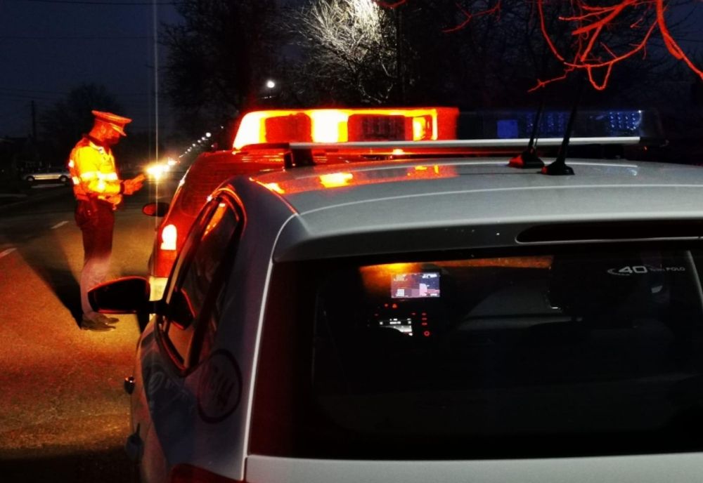 Prins de polițiști în timp ce conducea cu dreptul de a conduce suspendat