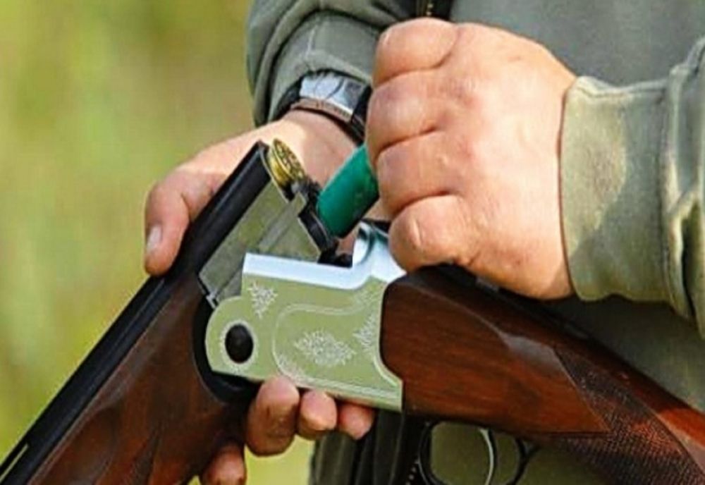 Caz șocant la Alba Iulia. Un bărbat s-a împușcat în cap cu arma de vânătoare