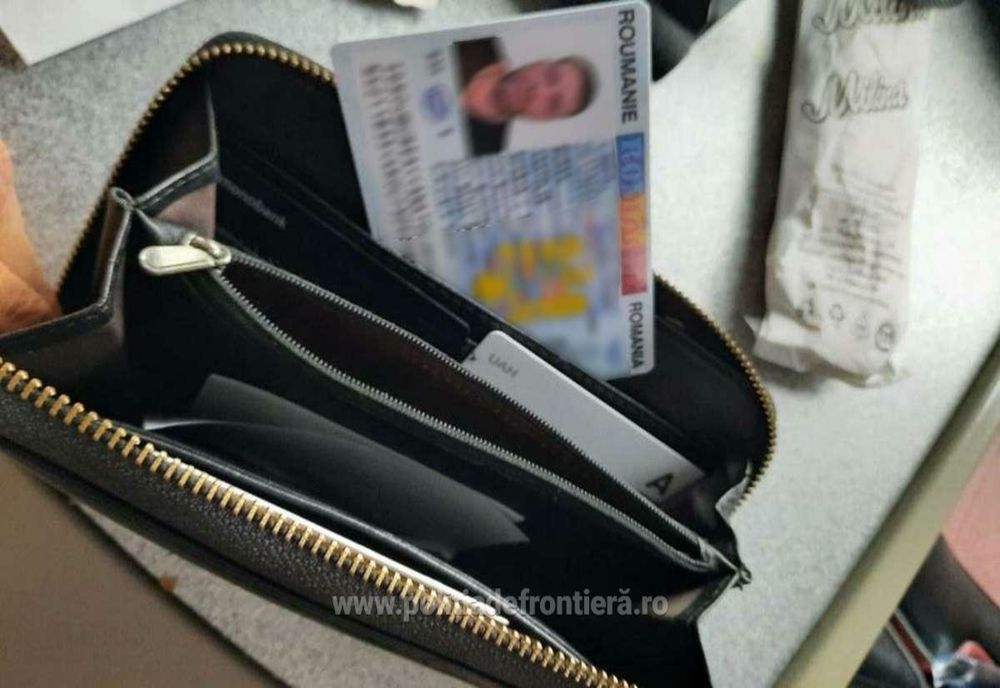 Doi tineri au falsificat un contract de vânzare-cumpărare al unui autoturism